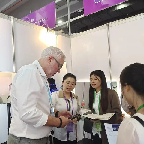 Customized Smart Magic Mirror Full Function Glass Smart Android Tv Mirror Smart Led Bathroom Mirror with Touch Screen Hotel