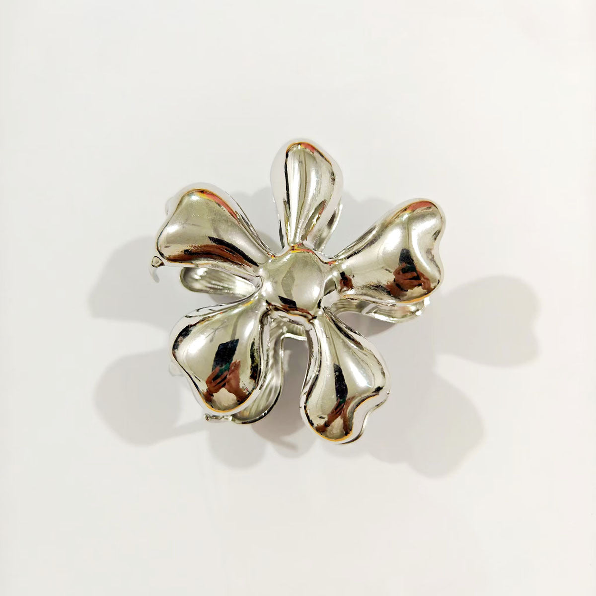 Seashell Claw Clip - view 3